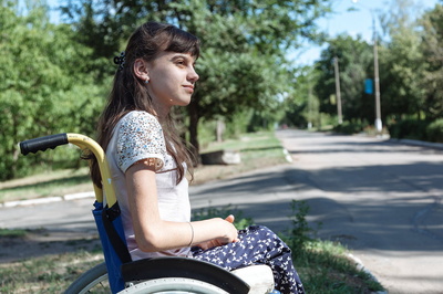 Функціональні візочки для дітей з інвалідністю - фото