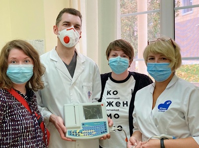 Три електрокардіографи та набори електродів для Кардіоцентру - фото