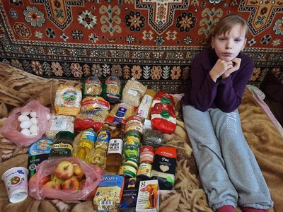 Допомога дітям під час війни - фото